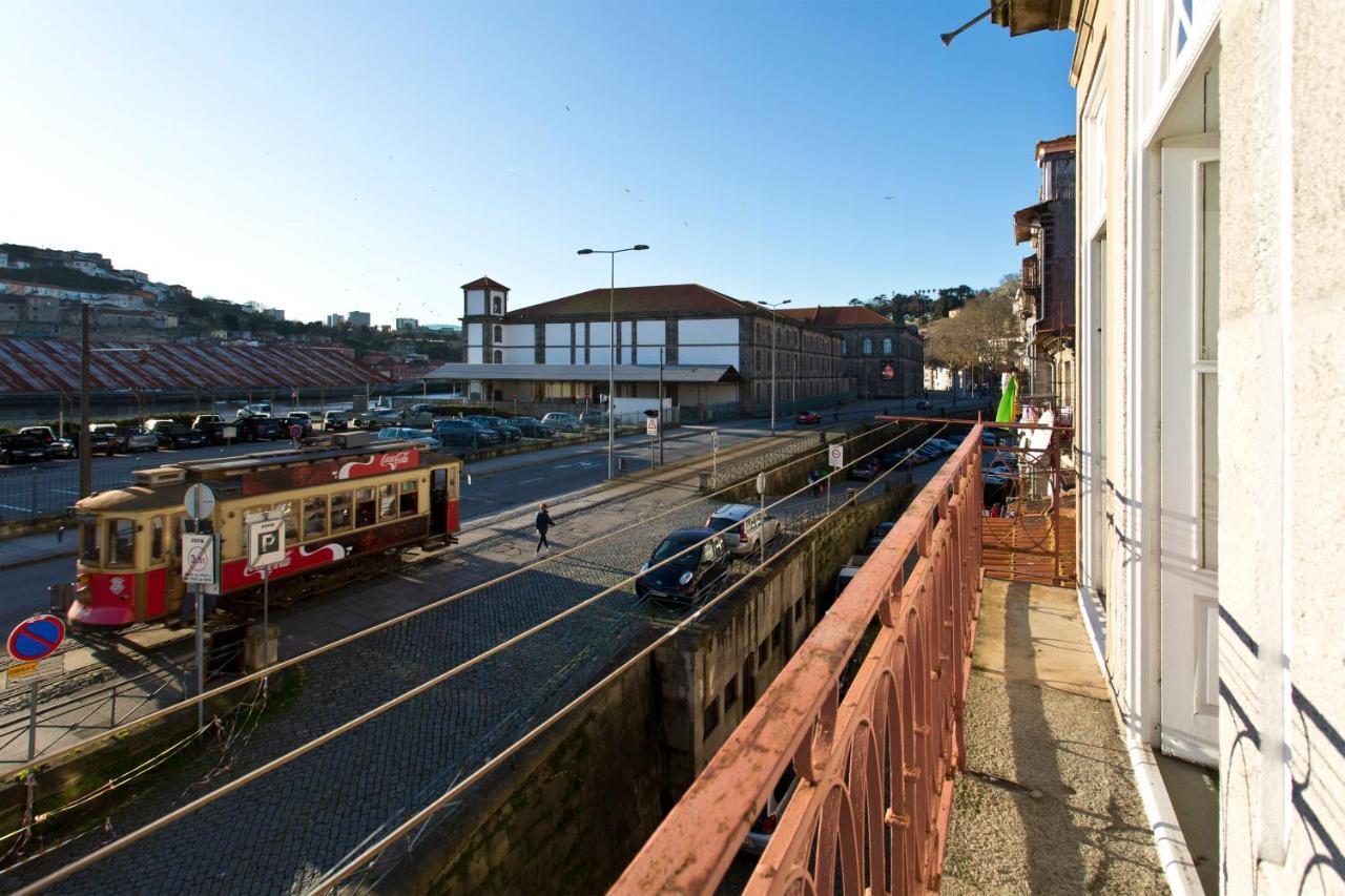 Aposentus - Riverside Miragaia Apartment Porto Luaran gambar