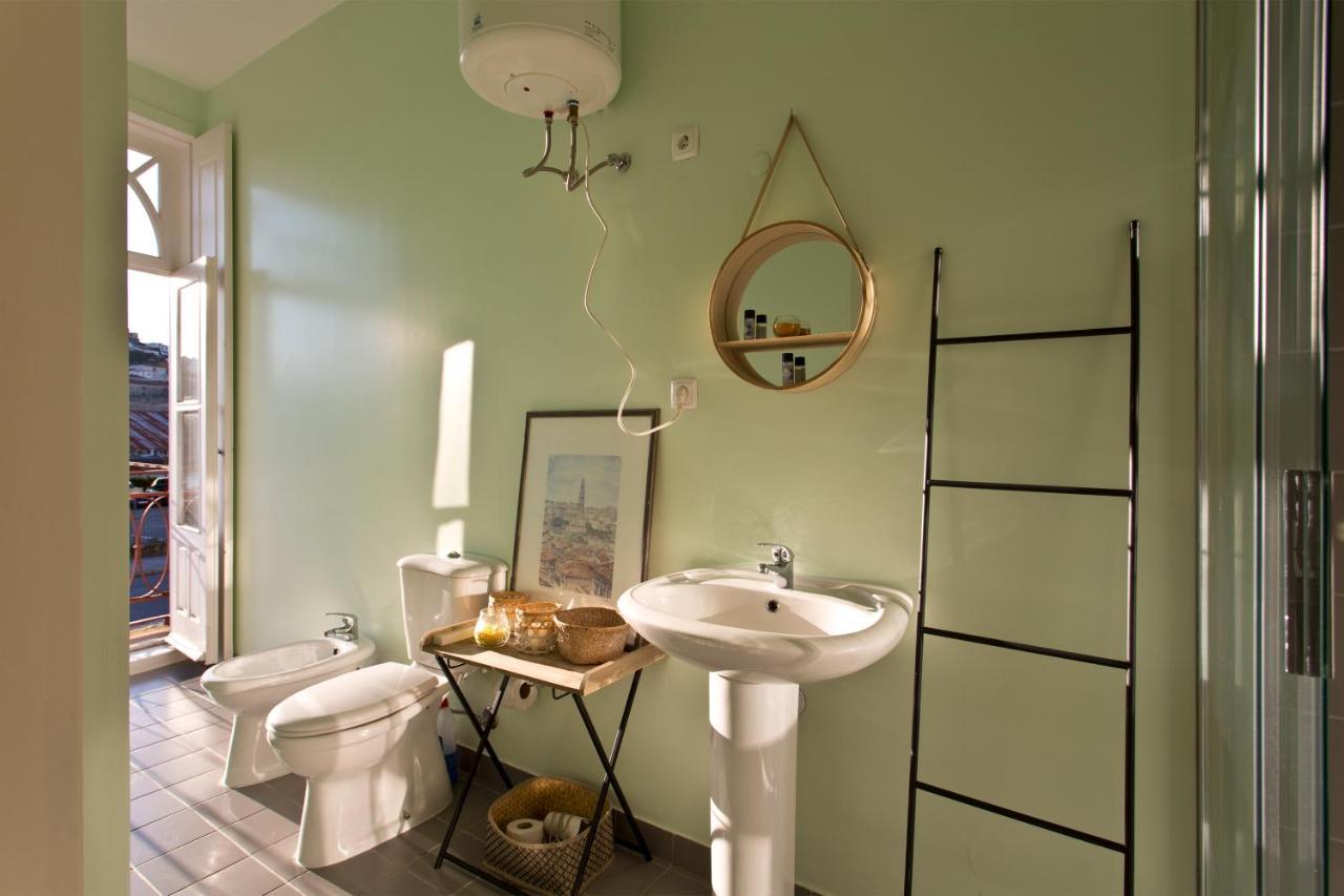 Aposentus - Riverside Miragaia Apartment Porto Luaran gambar